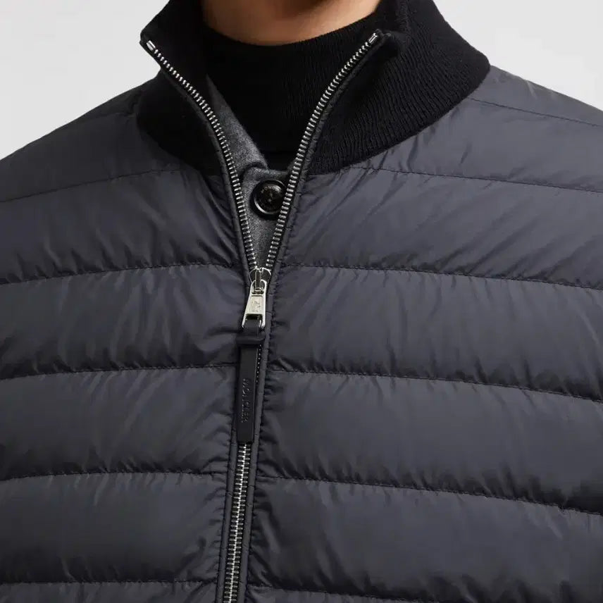 [BUNJANG] Moncler Knit Padded Jacket Black / [당일배송/S등급] 25FW 몽클레어 니트패딩 캐시미어 블랙와펜