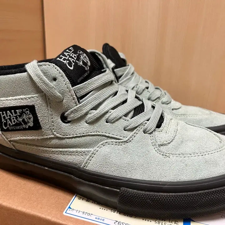 [BUNJANG] Vans Half Cab Sneakers / 반스 하프캡 265