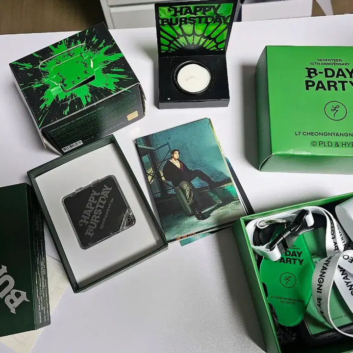 세븐틴 HAPPY BURSTDAY 굿즈 모음