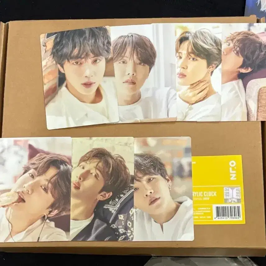 bts 오늘전시회 포토카드 + 아크릴 led 시계 일괄