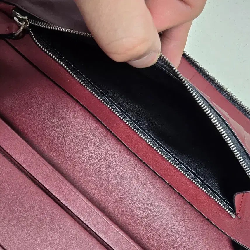[BUNJANG] Cartier Black Clutch Wallet / 까르띠에 블랙 클러치 겸 지퍼 장지갑 / 판매