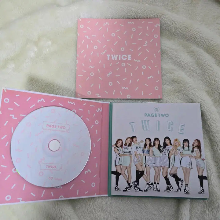 트와이스 태국 Page Two 앨범(PAGE TWO Thailand)