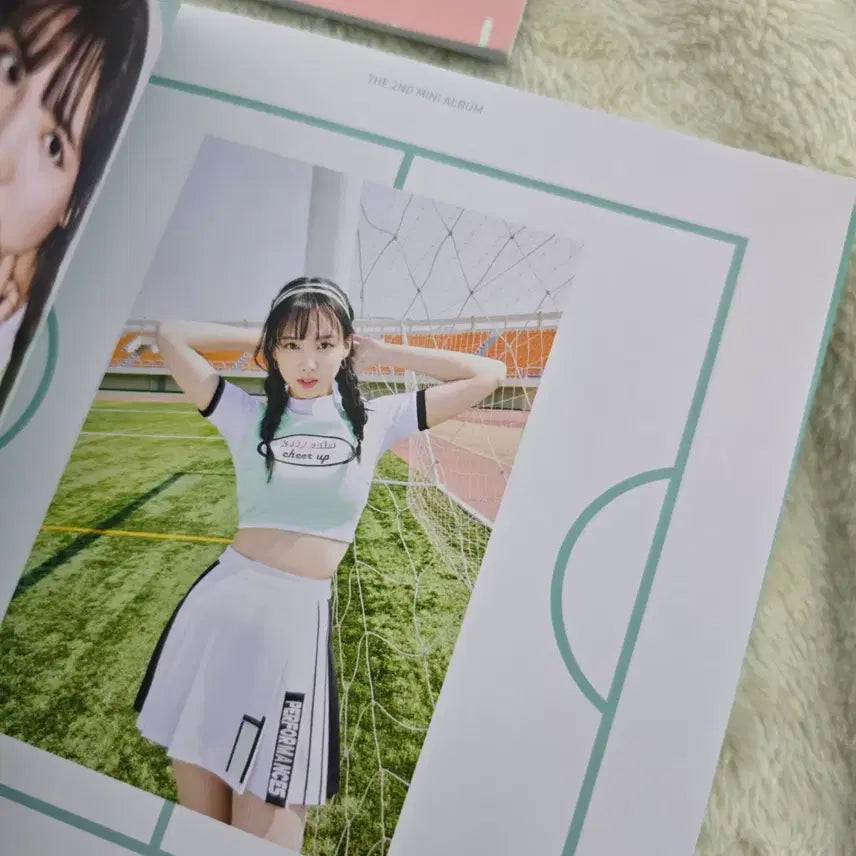 트와이스 태국 Page Two 앨범(PAGE TWO Thailand)