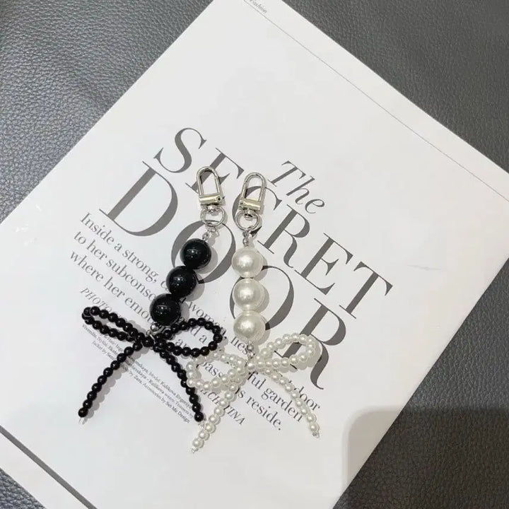 [BUNJANG] Unused Ribbon Keyring / (미사용)진주 리본 키링(가계의 키링 전부 만원 3개)