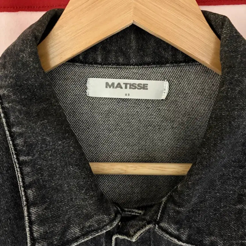 [BUNJANG] Matisse The Curator Black Denim Crop Jacket / 마티스더큐레이큐레이더 흑청 크롭 데님 자켓