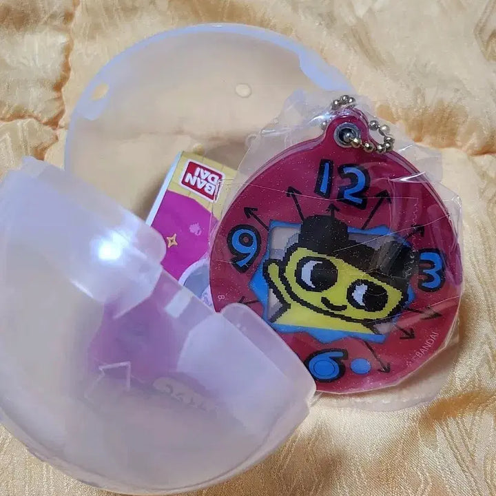 [BUNJANG] Tamagotchi Mamechi Sliding Mirror Keyring / 다마고치 마메치 슬라이딩 미러 거울 키링 가챠 미개봉