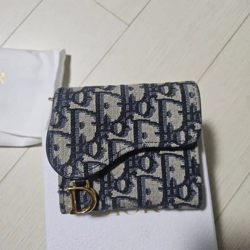 [BUNJANG] Dior Oblique Saddle Bi-fold Wallet / 디올 오블리크 새들 반지갑