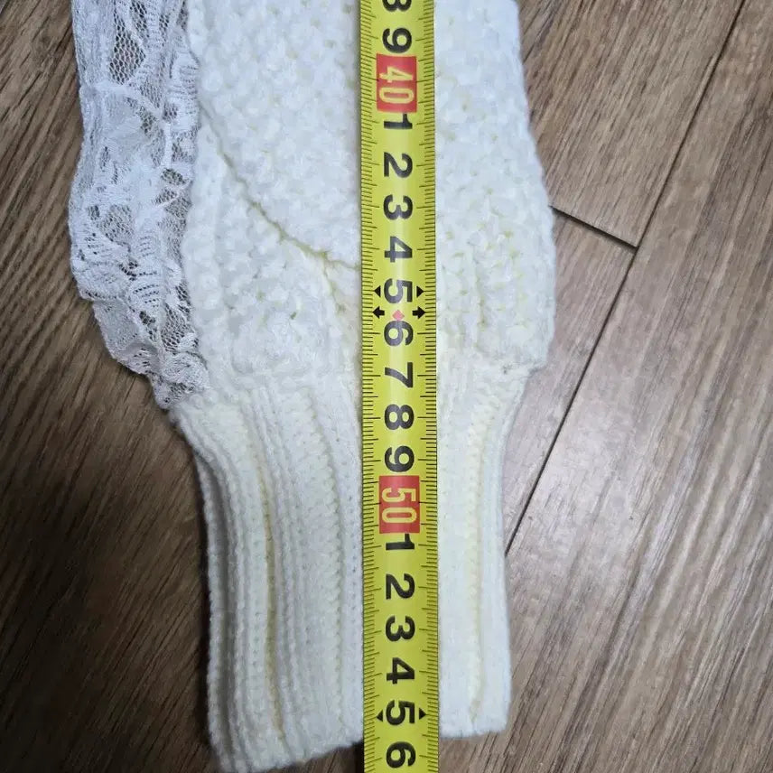 [BUNJANG] Ivory Lace Accented Cable Knit Sweater / 아이보리  레이스  배색.  꽈베이. 니트