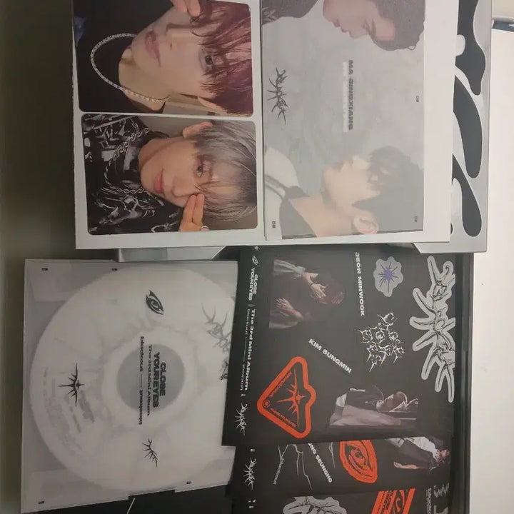 클로즈유어 아이즈 블랙아웃 앨범