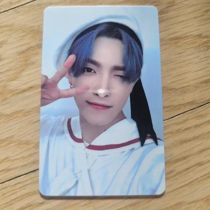에이티즈 홍중 포토카드