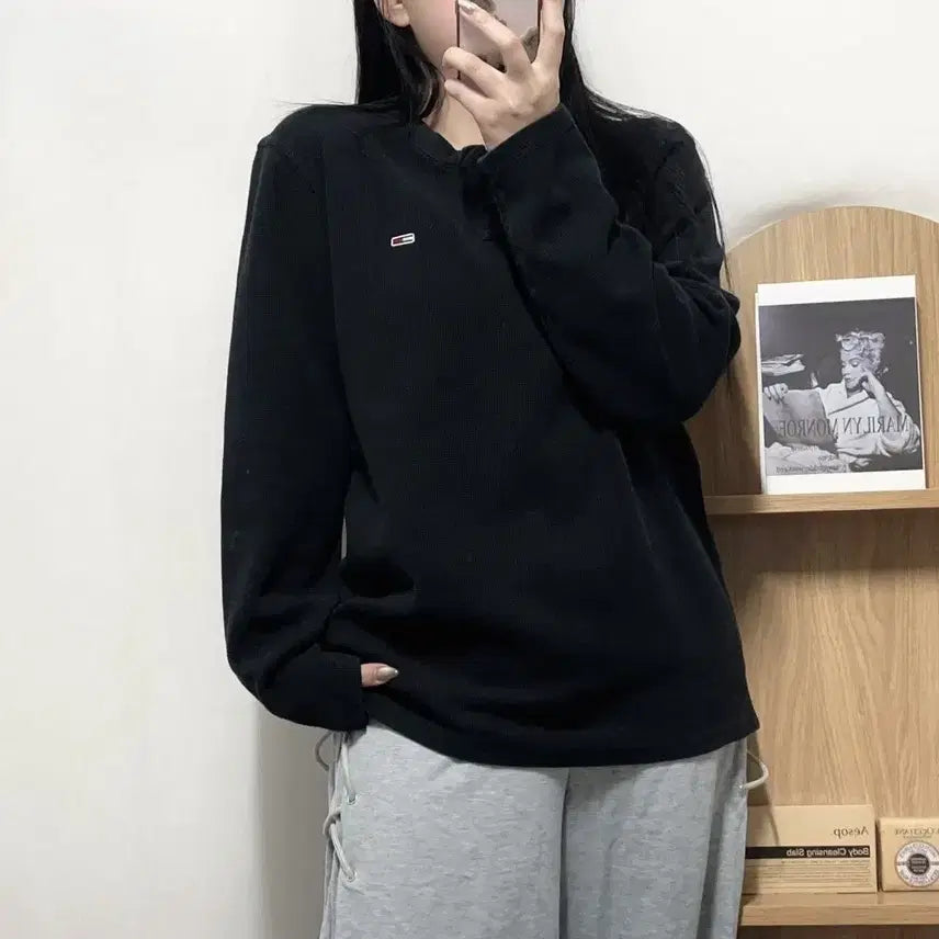[BUNJANG] Tommy Hilfiger Black Waffle Henley Long Sleeve Shirt (XL) / [정품] 타미 블랙 와플 헨리넥 긴팔티 [ XL ]