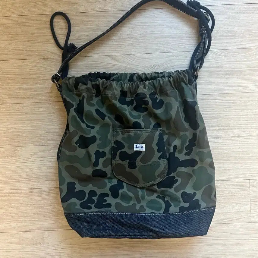 [BUNJANG] Lee Cotton Bucket Shoulder Bag Camo / Lee 코튼 버킷 숄더백 카모