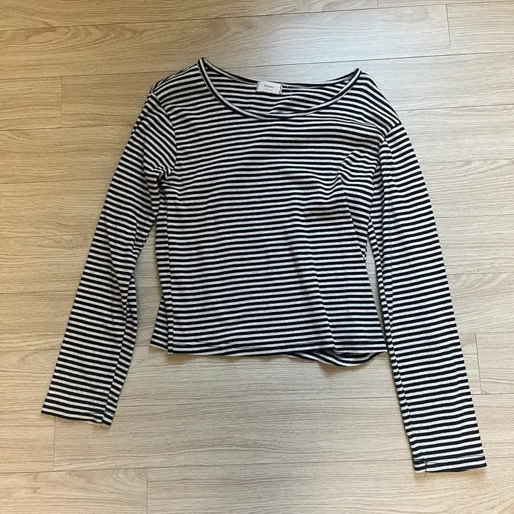 [BUNJANG] Striped T-Shirt / 스트라이프 티셔츠