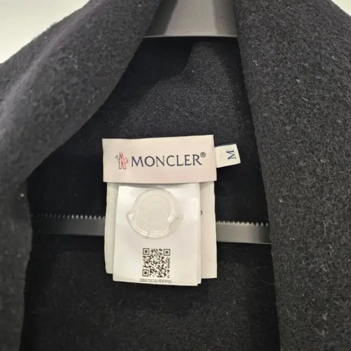 [BUNJANG] Moncler Mantella M Cape Style Padded Jacket / 몽클레어 만텔라 M (숄 패딩)