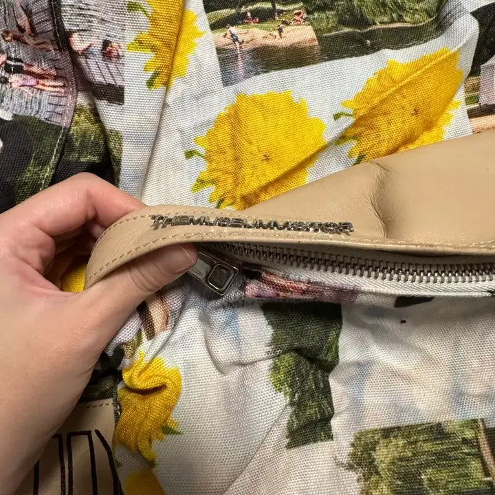 [BUNJANG] The Museum Visitor Backpack Bag / 더뮤지엄비지터 백팩 가방