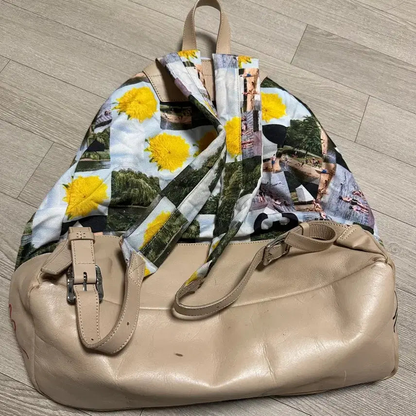 [BUNJANG] The Museum Visitor Backpack Bag / 더뮤지엄비지터 백팩 가방