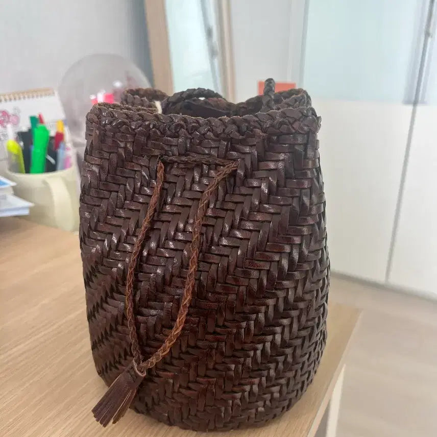 [BUNJANG] Dragon Diffusion Pom Pom Dark Brown Handbag / 드래곤디퓨전 폼폼 다크브라운