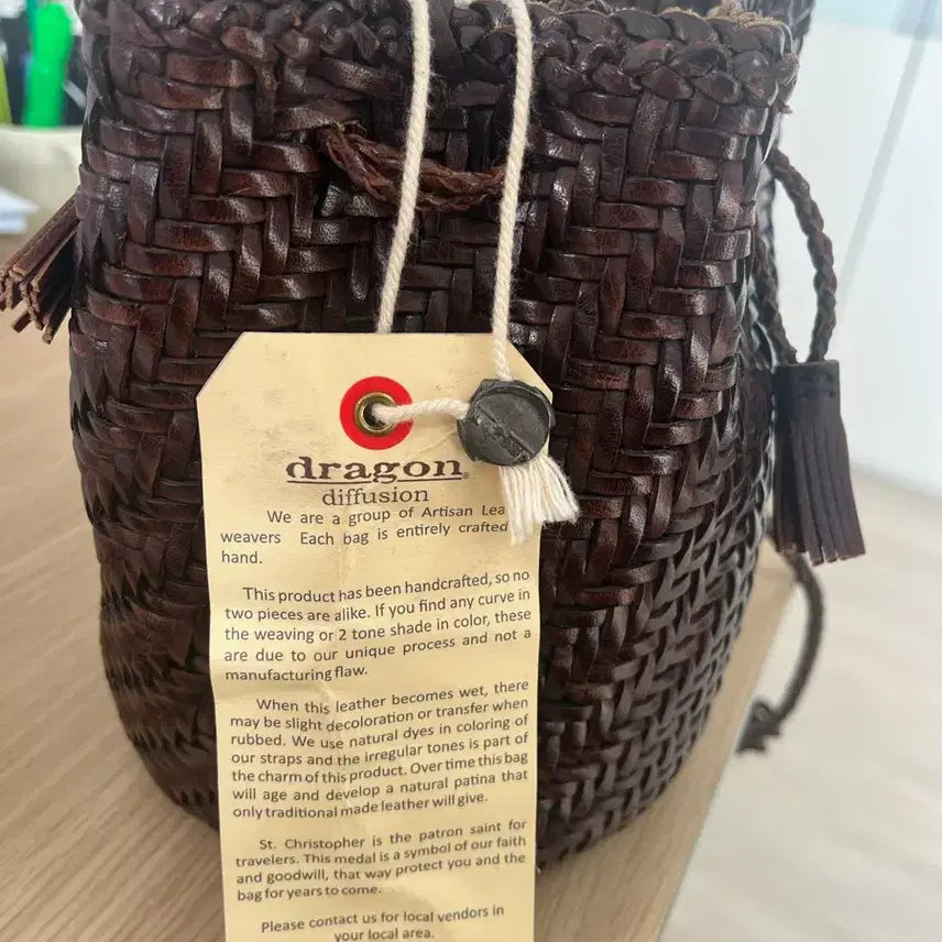 [BUNJANG] Dragon Diffusion Pom Pom Dark Brown Handbag / 드래곤디퓨전 폼폼 다크브라운