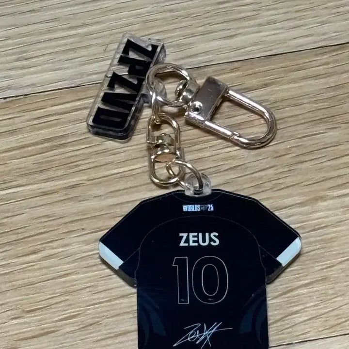 [BUNJANG] HLE Zeus Choi Woo-je Worlds Uniform Keyring / 25 HLE 한화생명 e스포츠 월즈 유니폼 제우스 최우제 키링