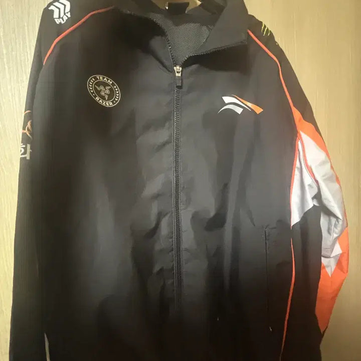 [BUNJANG] HLE Zeus Choi Woo-je 95 Size Spring Uniform Jacket / 25 HLE 한화생명 제우스 최우제 95 사이즈 스프링 유니폼 자켓 양도