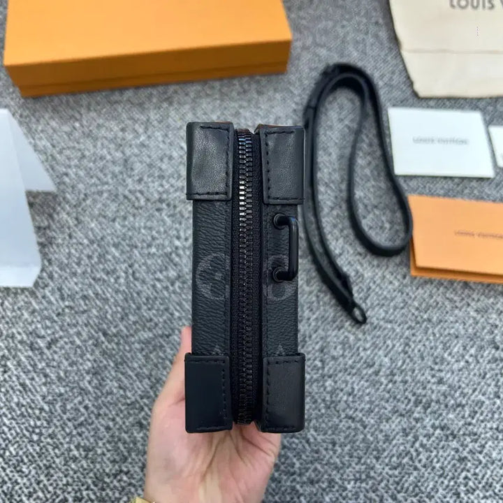 [BUNJANG] Louis Vuitton Eclipse Soft Trunk Messenger Bag Black / {풀구성} 루이비통 이클립스 소프트 트렁크 메신저백 블랙