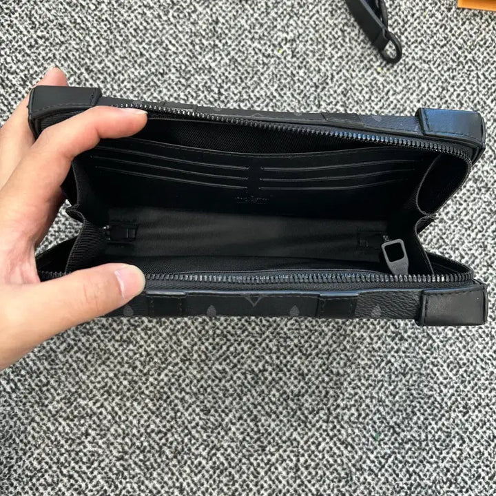 [BUNJANG] Louis Vuitton Eclipse Soft Trunk Messenger Bag Black / {풀구성} 루이비통 이클립스 소프트 트렁크 메신저백 블랙