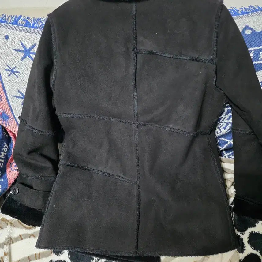 [BUNJANG] U2 Basic Black Mouton Coat / U2 BASIC 블랙 무스탕 코트