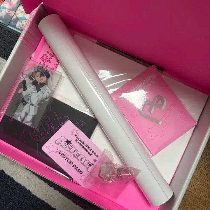 플레이브 2기 팬키트 풀구성