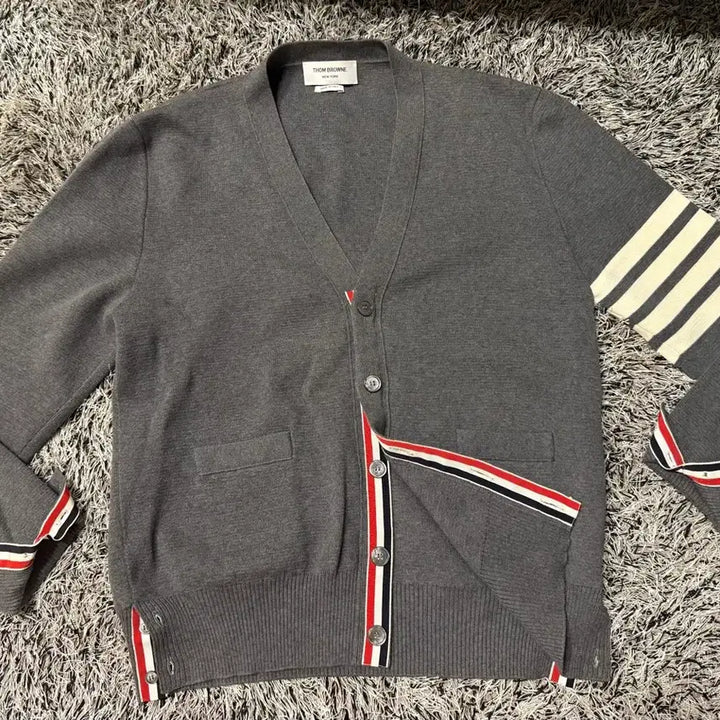 [SOLD OUT] 톰브라운 밀라노 스티치 가디건 그레이 2size