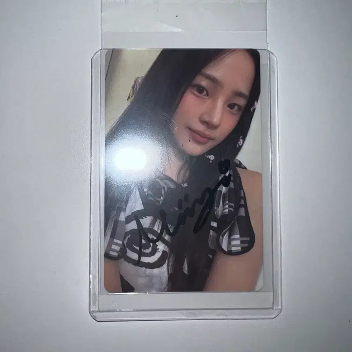 뉴진스 민지 친필 싸인 포카