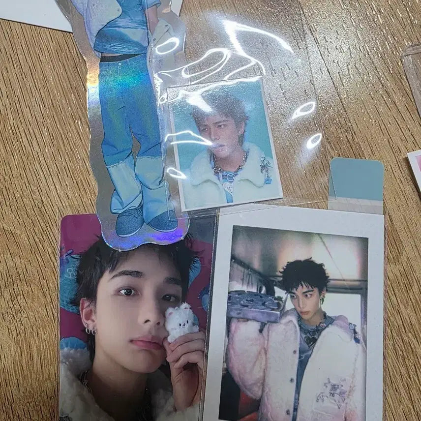 스트레이키즈 현진 시그 판매