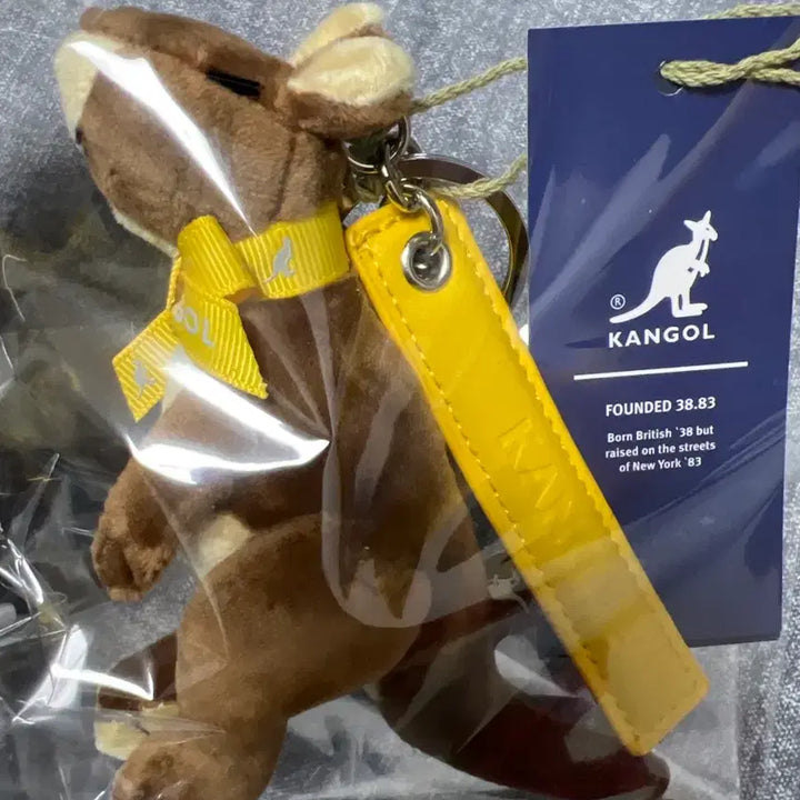 [BUNJANG] Kangol Kangaroo Keyring - Black, Brown, Beige / 캉골 가죽 스웨이드 캥거루 키링 블랙 브라운 베이지 새상품
