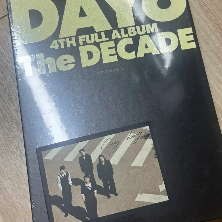 데이식스 미개봉 앨범 팝니다(네컷포함)