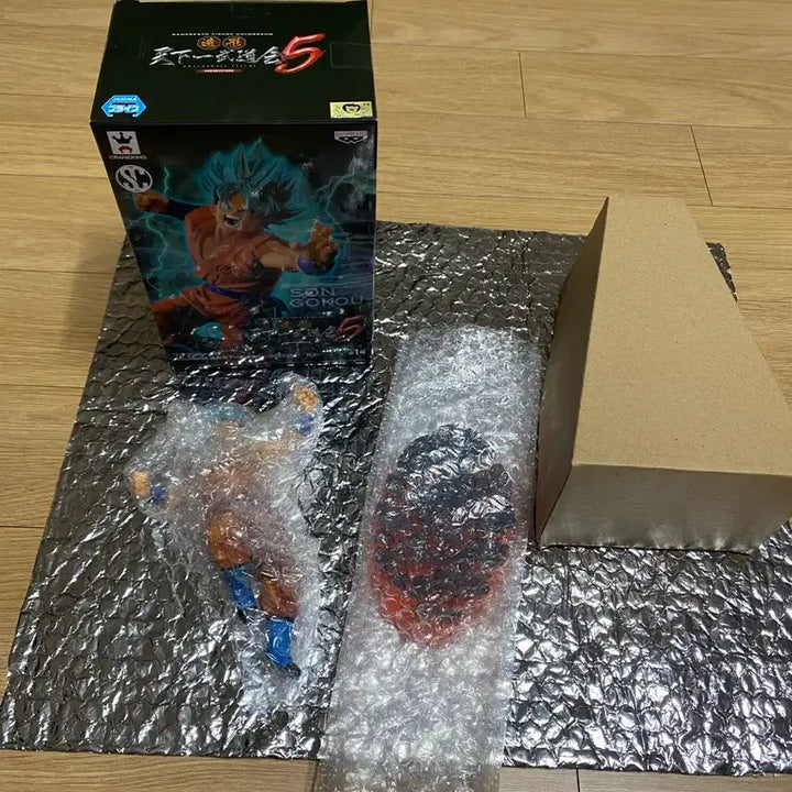 [BUNJANG] Dragon Ball Son Goku Banpresto Figure / 드래곤볼 조형천하제일무도회5 스페셜 손오공[(반프레스토 정품(금고양이)]