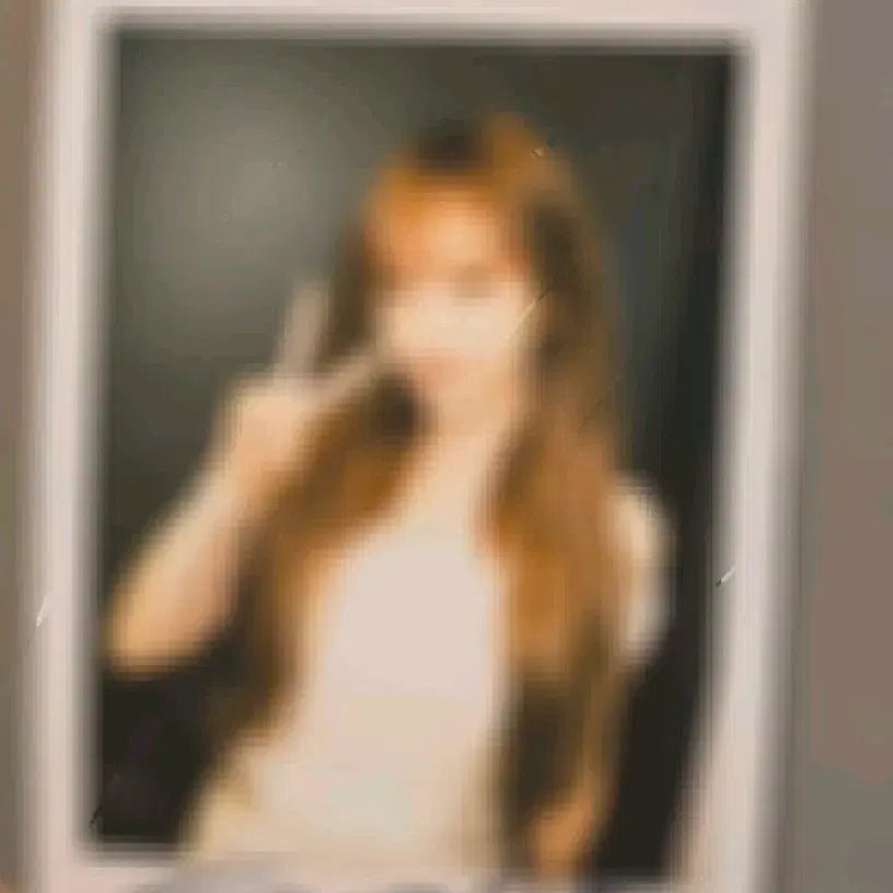 아르테미스 싸인폴라 ARTMS signed polaroid