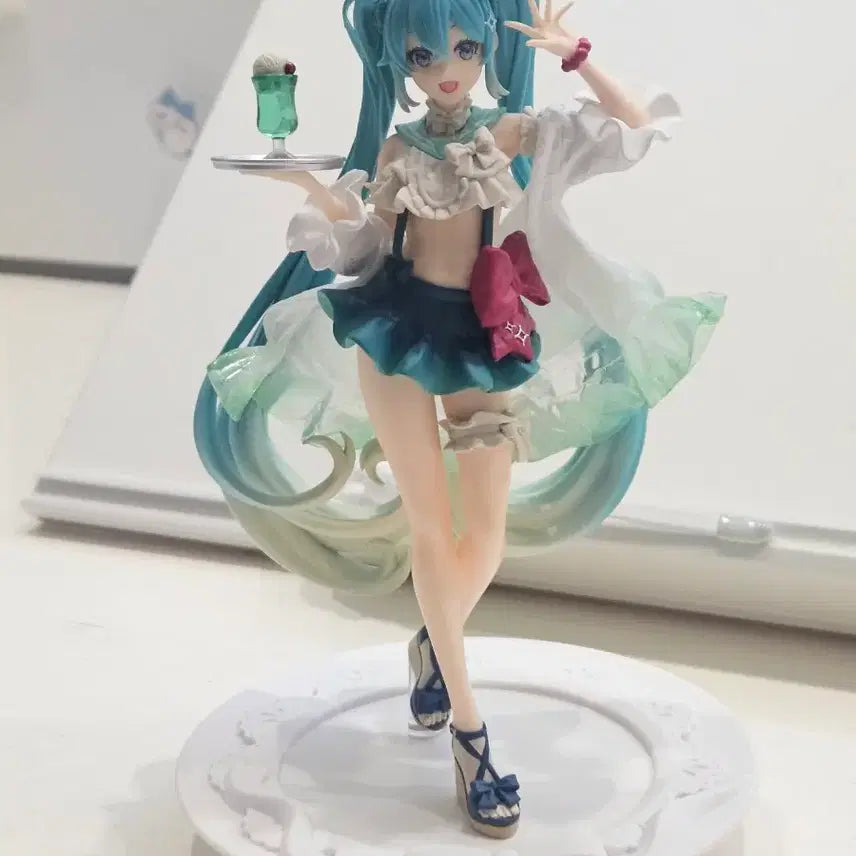 [BUNJANG] Vocaloid Hatsune Miku Figure / 보컬로이드 하츠네미쿠 피규어 메론소다 박스없음