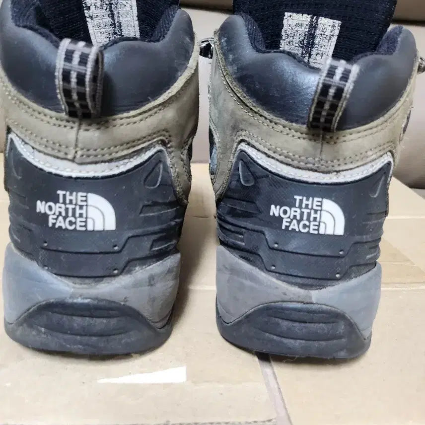 [BUNJANG] Hiking Boots 275 / 노스페이스 등산화275