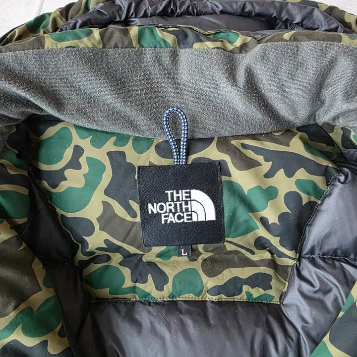 [BUNJANG] Goose Down Board Jacket (Size L) / 일본판 카모 노스페이스 구스다운 보드자켓 L(105)