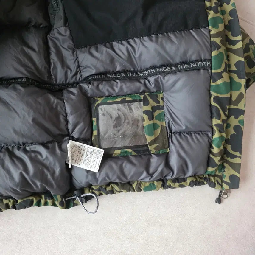 [BUNJANG] Goose Down Board Jacket (Size L) / 일본판 카모 노스페이스 구스다운 보드자켓 L(105)