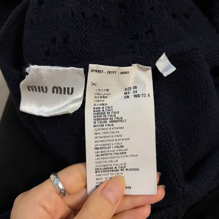 [BUNJANG] Miu Miu Cashmere Knit Cardigan / 미우미우 캐시미어 니트 가디건