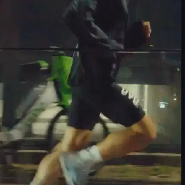 [BUNJANG] UVU Ultralight Windbreaker L / UVU 울트라라이트 윈드브레이커  L