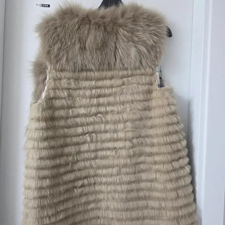 [BUNJANG] Gray Fox Rabbit Anacapri Fur Vest / 그레이 폭스 래빗 퍼베스트 아나카프리  털조끼 여우 토끼