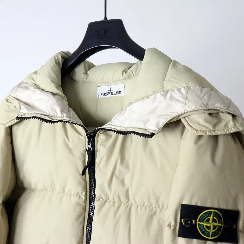 [BUNJANG] Stone Island Naslan Hooded Down Padded Jacket / 스톤아일랜드 나슬란 후드 다운패딩 베이지 L팝니다.