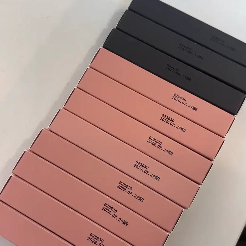 [BUNJANG] COS Eyelash Enhancer Transparent & Black / 코스 속눈썹 영양제 투명,블랙 새상품