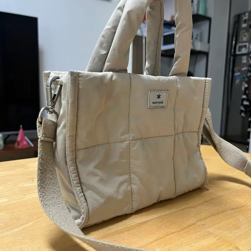 [BUNJANG] Snowpeak Padded Mini Tote Bag Beige / 스노우피크 패딩 미니 토트백 베이지