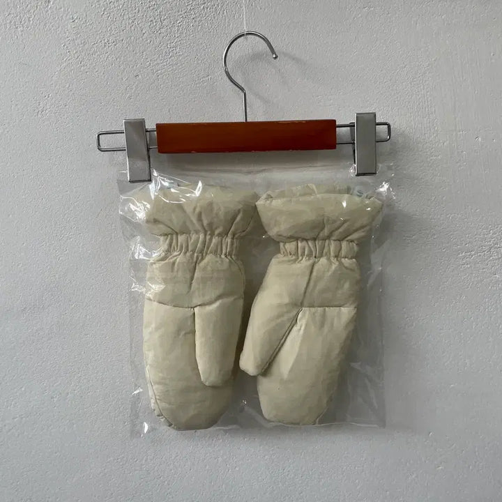 [BUNJANG] Unbranded Ivory Down Filled Mittens / 새상품 아이보리 오리털 패딩 벙어리 장갑
