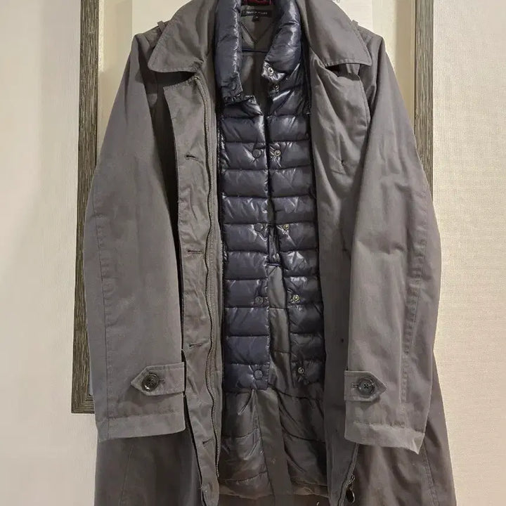 [BUNJANG] Tommy Hilfiger Charcoal Padded Trench Coat / 타미힐피거 차콜 패딩 트렌치 코트