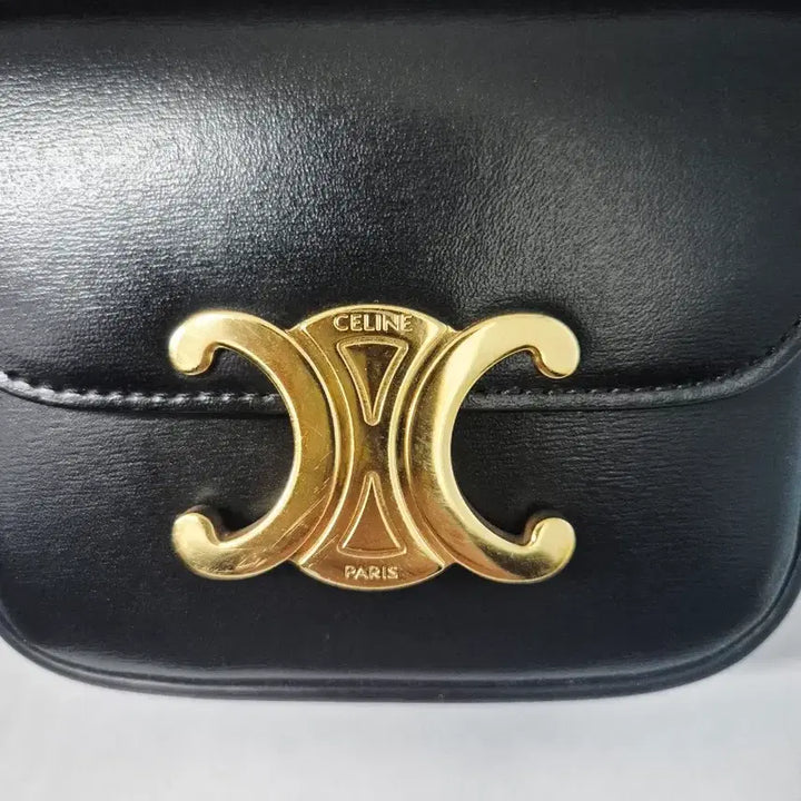 [BUNJANG] Celine Triomphe Mini Bag Black / 셀린느 트리옹프 미니백 블랙 (상태 좋음)