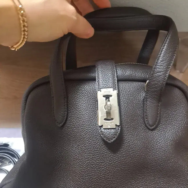 [BUNJANG] Vunque Talk Bag Small Brown + Strap / 분크 토크백 스몰 브라운 + 스트랩