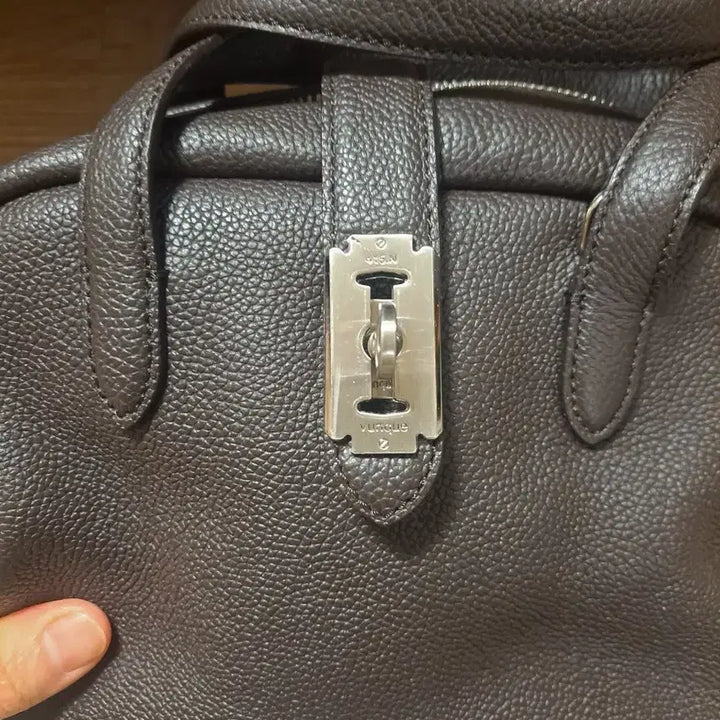 [BUNJANG] Vunque Talk Bag Small Brown + Strap / 분크 토크백 스몰 브라운 + 스트랩